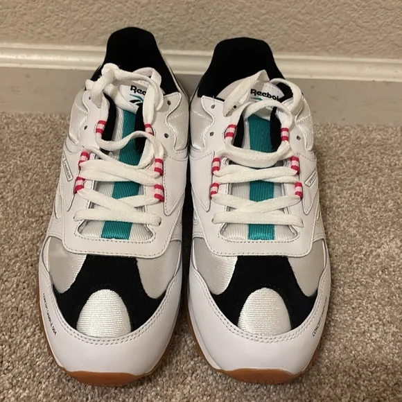 Reebok Classic Leather ATI 90s Sneakers